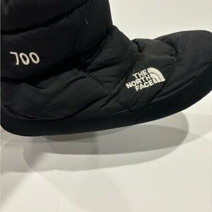 North Face Men’s Black 700 Tent Puffer Bootie -Size Large